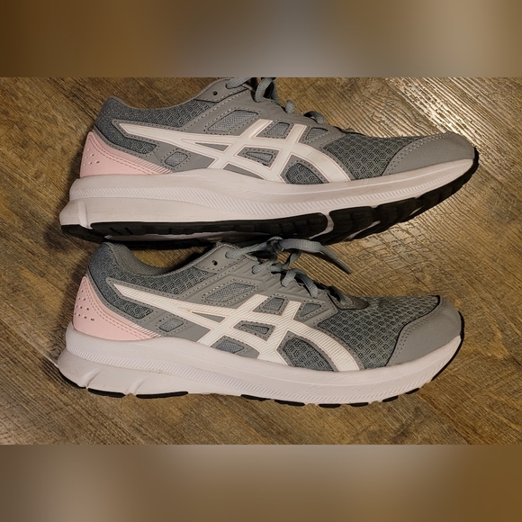 ASICS Women's, Jolt 3 Running Shoe Size 10 - Picture 2 of 6